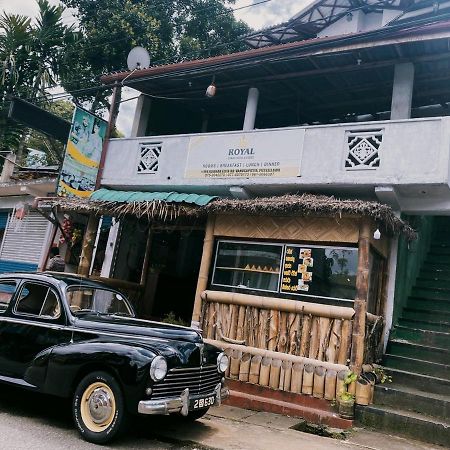 Royal Grand Hotel Pussellawa Exterior photo